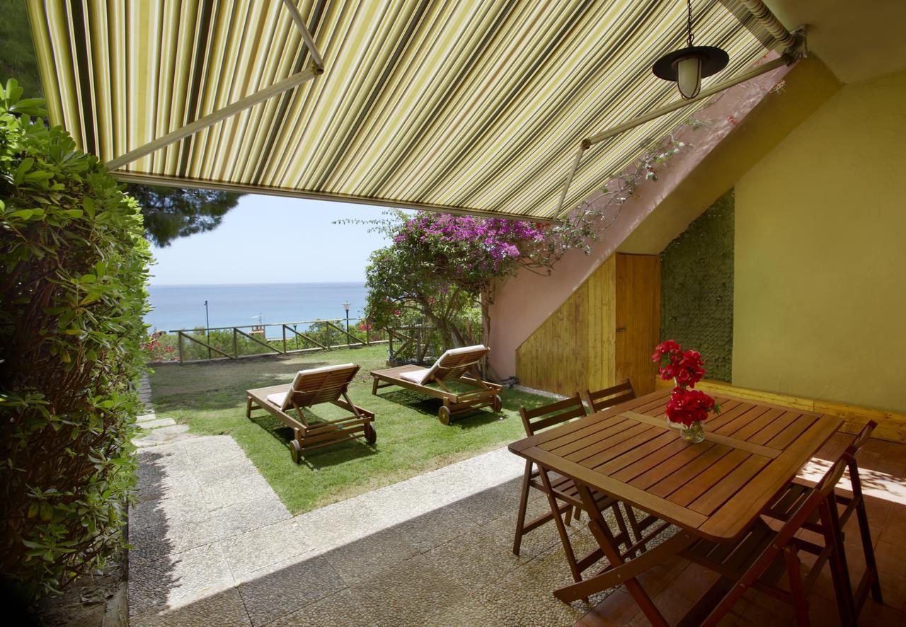 Pinus Village Sea Front Apartment Pula Extérieur photo
