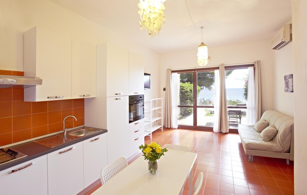 Pinus Village Sea Front Apartment Pula Extérieur photo